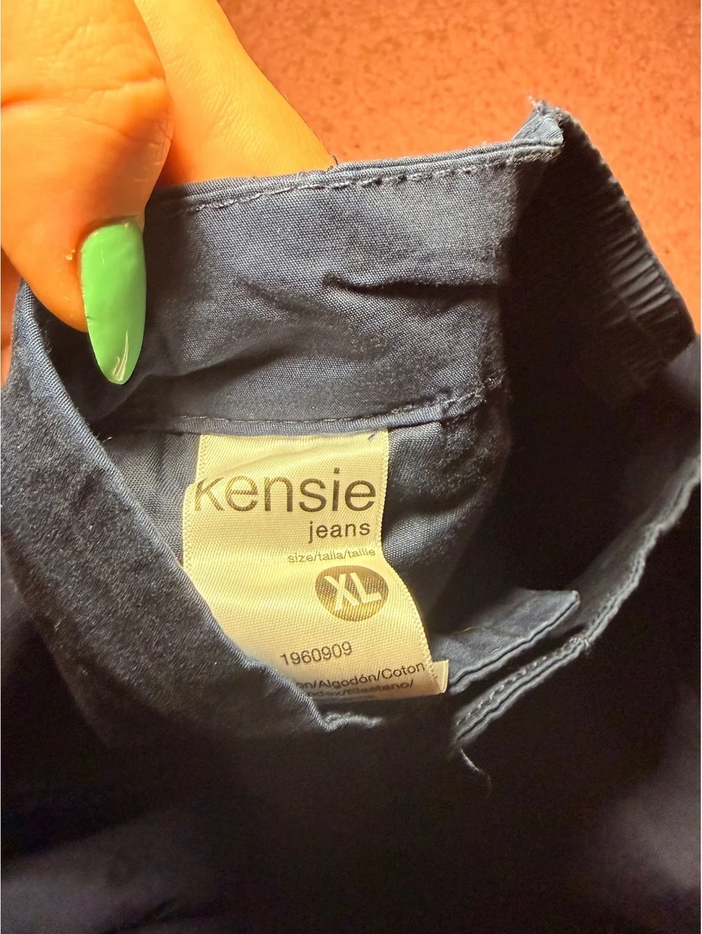 Kensie Jeans Women's Navy Blue Casual Shorts Size XL
